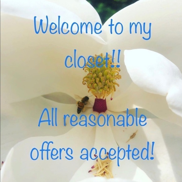 ๐Shopโ Shellyโs Shop๐ - Picture 1 of 1